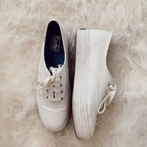 Platform white keds!!